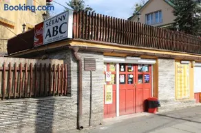 Herczeg Apartment - Image 5