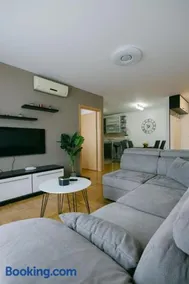Ladenta apartman*** - Image 1