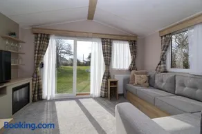 The Roost - Family Friendly caravan near Glastonbury & Street - Image 2