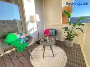Stylische Wohnung mit Balkon - Image 2