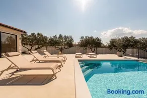 Villa Mille with sauna and pool - Image 4