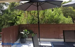 Little Summer Chalet - Image 1