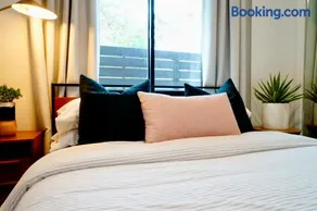 Private Family Friendly Guest Home - Image 5
