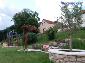 Hillside Park Dordogne - Image 1
