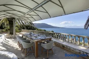 Villa Visanty with Private Pool & Access to Beach - Image 2