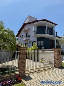 Casa de praia em condomínio com hidromassagem no centrinho dos ingleses - Image 2