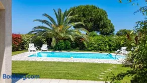 Voll ausgestattete geräumige Villa mit Pool, Terrasse und Grill | Poolblick | Haustierfreundlich - Image 1