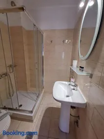 Babis Sea view Apartments 2 - Image 4