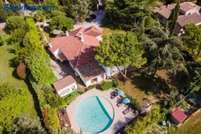 Superbe Villa Piscine Jardin proche Aix - Image 2