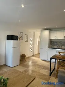 LE TERRACOTTA COTE D'AZUR - Proche PLAGE - Terrasse & Confort - CLIM - Parking et Wifi Gratuit- OFFRE SPECIALE - Image 1