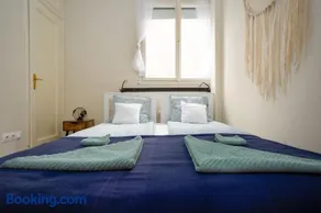 Golden Hour Apartment - Image 1