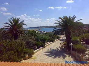 Ville Alba & Azzurra Accesso Privato al Mare - Image 1