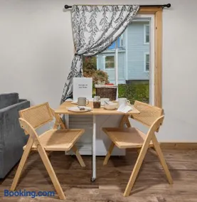 Modern Home with Fast WiFi & Private Patio - Image 2