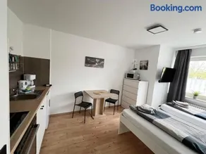 Low Budget Apartment Cologne - Image 3