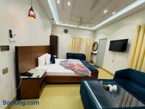Unique Hotel Multan - Image 4
