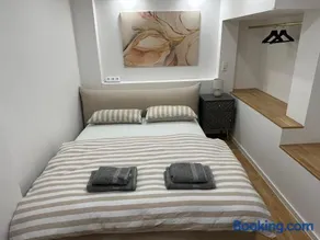 BLISS - Arbeitsplatz, Docking Station, Netflix - Image 1