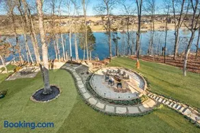 Luxury Smoky Mountain Cabin, River View, Game Room, Firepit - Image 1