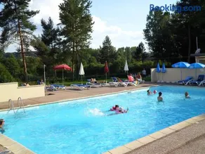 Camping les Pinasses - Image 1