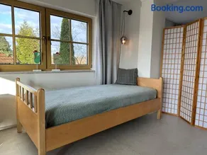 Sunset Room- 4 - WPA Apartments - Image 3