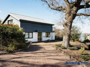 Solent Lawns - Image 5