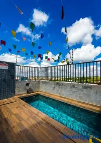 Apto 2 Quartos, Piscina, Garagem e Cozinha Completa, Bem Localizado - Image 1