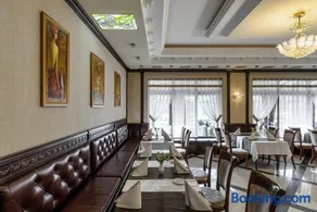 Status Hotel - Image 4