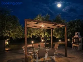 Chrisella Villa - Image 2