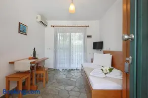 Maistrali Apartments - Image 1