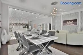 Beautiful 4 Bedrooms villa - Image 2