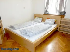 Apartment Jakominiplatz - Image 3