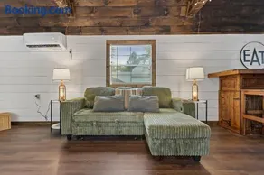 New Unique Tiny Home l Sleeps 6 l Brimstone Access - Image 2