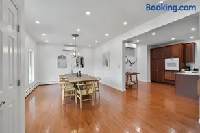 Peaceful Paradise , Dream Holiday Home in Woodridge - Image 2