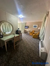 Mexican Hat Lodge - Image 4