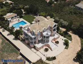 Casa di Voz Suites complex & free gym services by "elite" - Image 2