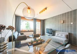 LAAX Central Holiday Apartment with Pool & Sauna - Image 1