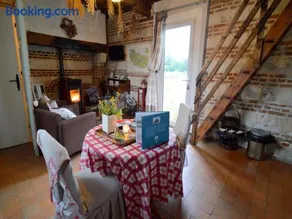 Pretty little Picardy house by the water - Image 3