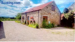 The Old Cart House - Image 1