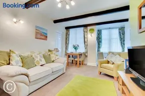 Watersedge Sandsend - Image 2