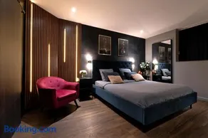 Love Room Lorient - Le King Size - Balnéo 2 places - Image 3