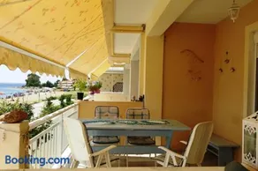 The Beach House Gerakini Chalkidiki - Image 2
