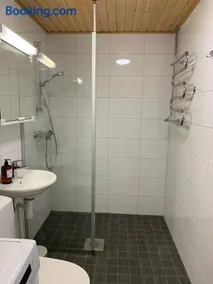 2BR Apartment AM7, free parking, big balcony - Image 2