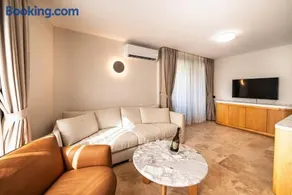 Nik Palas Luxury Residence - Image 5