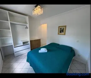Apto amplo em Jurerê com piscina e próximo a praia - Image 2