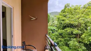 Safari Homestays - Image 1