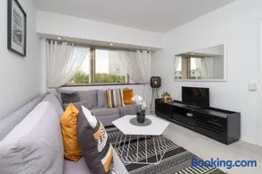 Voll ausgestattete wunderschöne Wohnung mit Pool | Sea Point-Nähe - Image 3