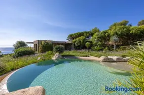 Waterfront Villa at La Réserve Ramatuelle - Image 4