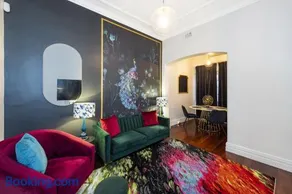 Unique Heritage One Bed Apartment - Image 1