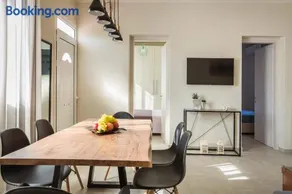 The Lagoon Luxury House - Image 5