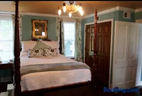 The Hutch - Image 4