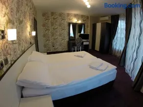 VIP Apartments Dobrevi - Image 2